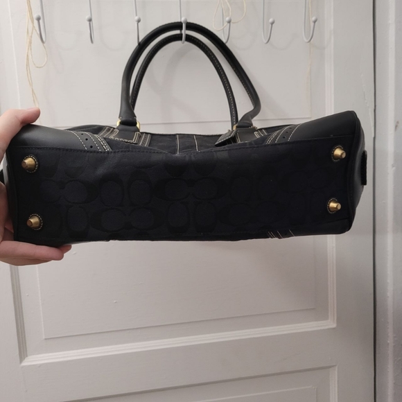 Authentic Coach black satchel handbag with hang tag Great cond. Pics - Picture 4 of 9